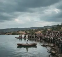 Jezus siedzący w łodzi rybackiej na Morzu Galilejskim, nauczający tłum ludzi zgromadzony na skalistym brzegu.